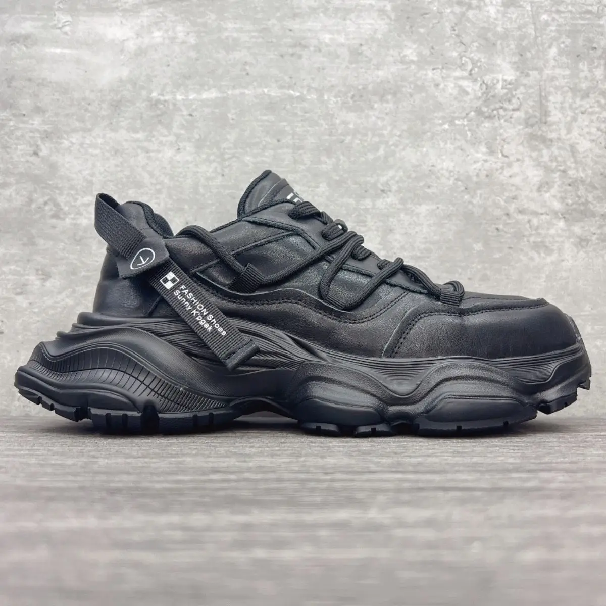 

Genuine Leather Shoes Men Luxury Lightweight Streetwear Walking Daddy Sneaker Korean Sports Stylish Hip Hop Chunky Four Season