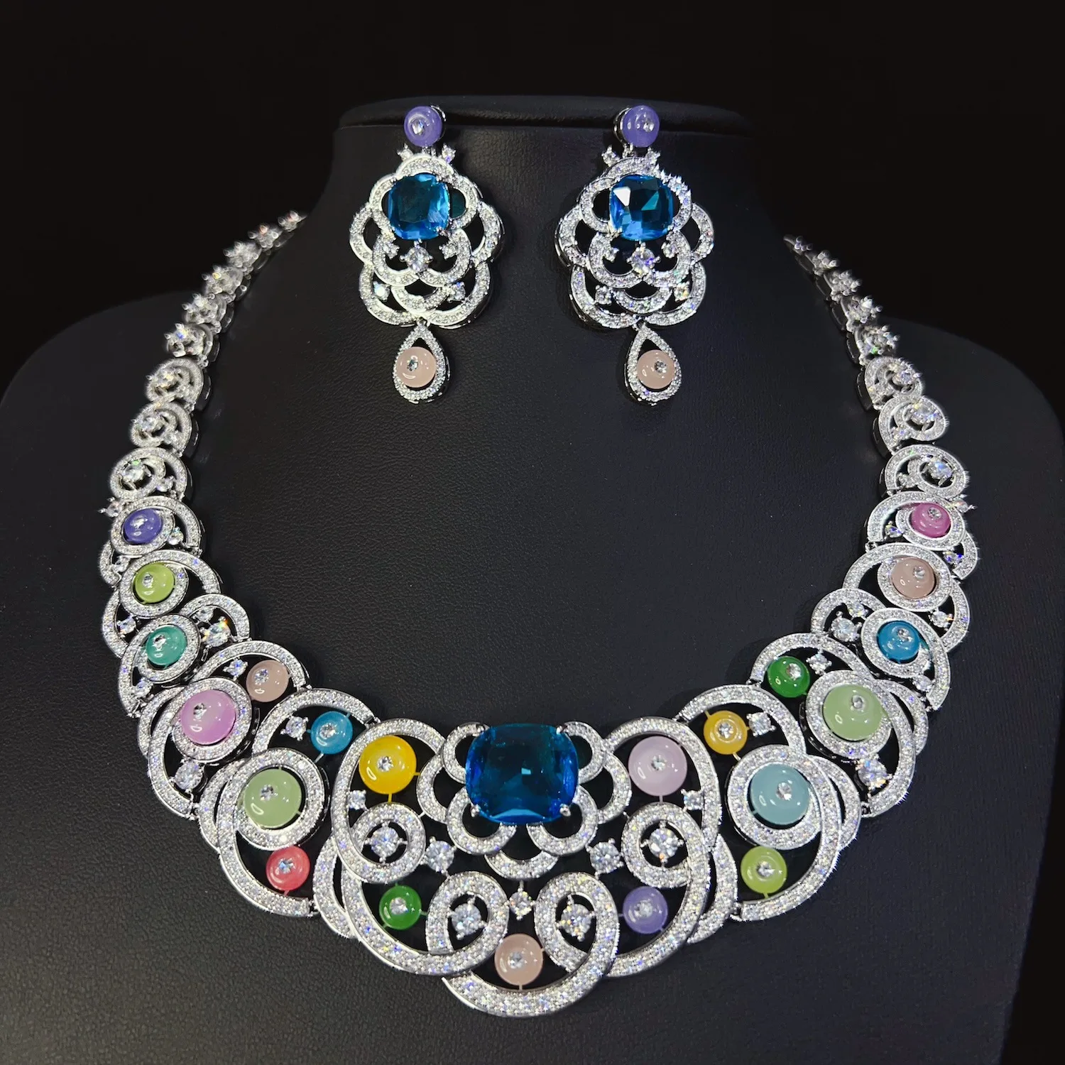 New Deluxe Sparkling Colorful Pearl Necklace and Earrings Suitable for Middle Eastern Women Wedding Bridal Ball Event Gift M1140