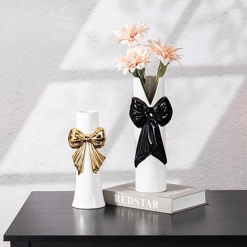florero-pequeno-de-ceramica-con-lazo-simple-y-moderno-de-estilo-nordico-modelo-de-escritorio-para-el-hogar-habitacion-gabinete-de-vino-proceso-de-adorno