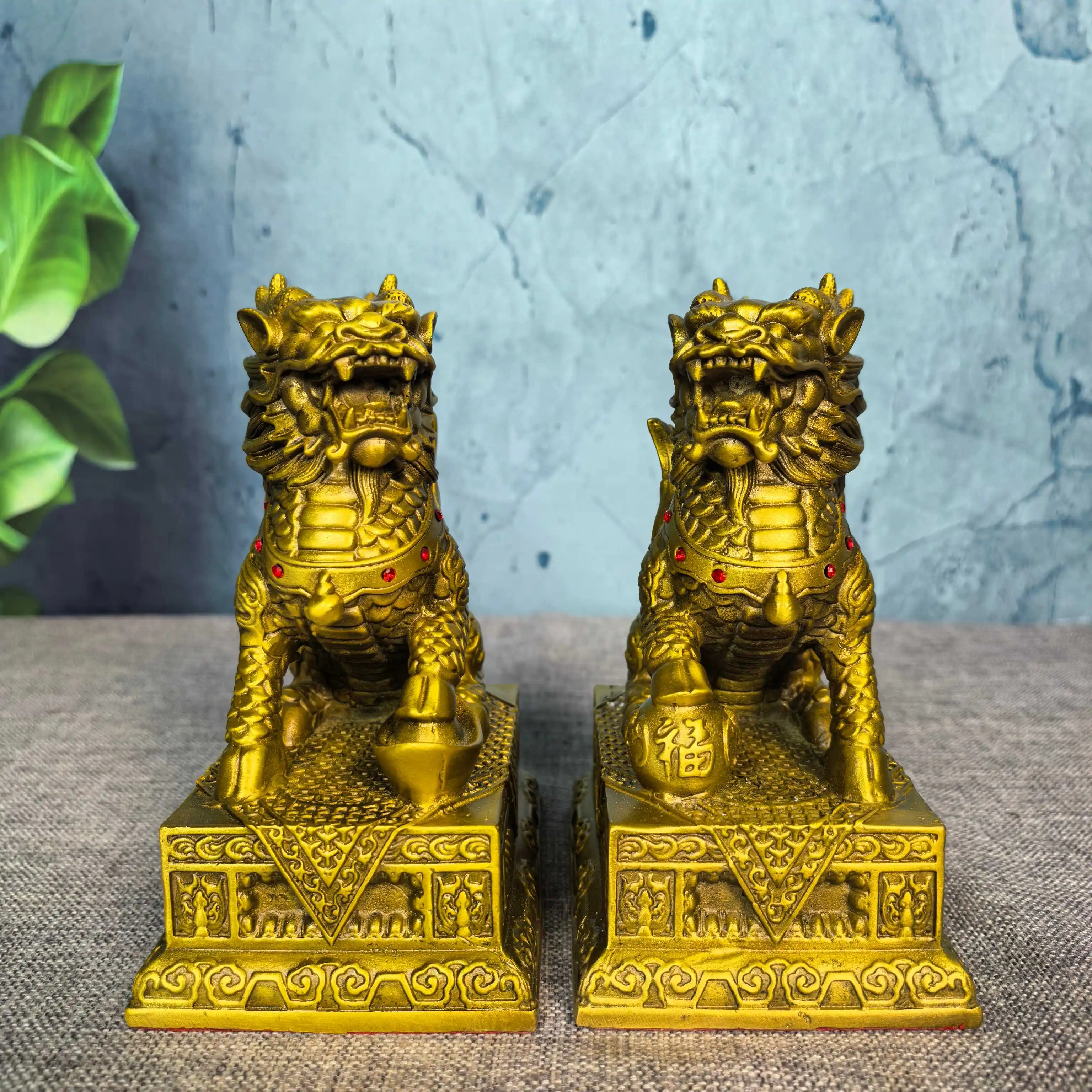 Brass Qilin Statue Pair Elegant Decorative Desk Ornaments for Home Living Room, Entryway Tea Room Décor, Exquisite Craftsmanship