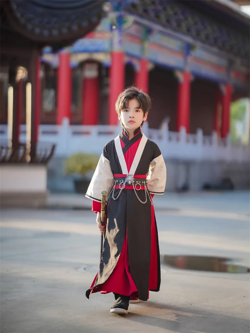 Costume in stile tradizionale cinese abbigliamento da spettacolo per bambini vestito Tang per ragazzi nero rosso Hanfu primavera autunno Costume