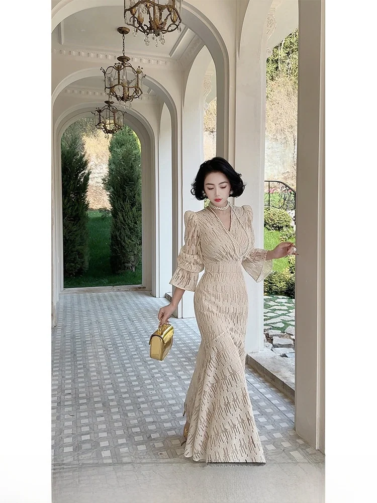 

Ele Lace Embroidered Women's Dr Spring 2026 High Waist Cotton Long Sve V-Ne Zipper Fi Tail Skirt Faionable