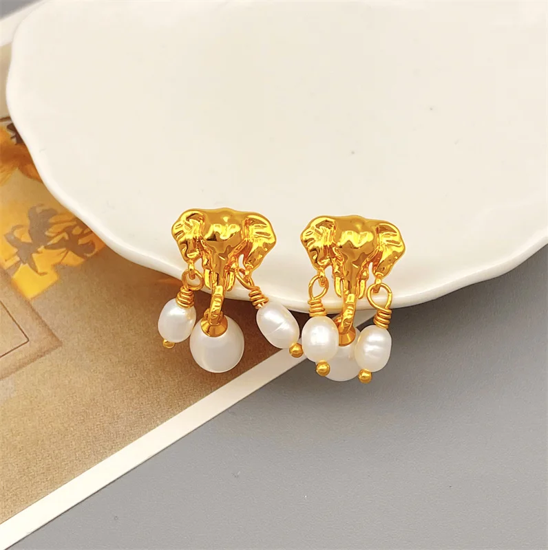 

French Retro Baroque Fresh Water Pearl Socialite Style Earrings For Women Luxury Elegant Earrings Plating 18k Gold Jewelry