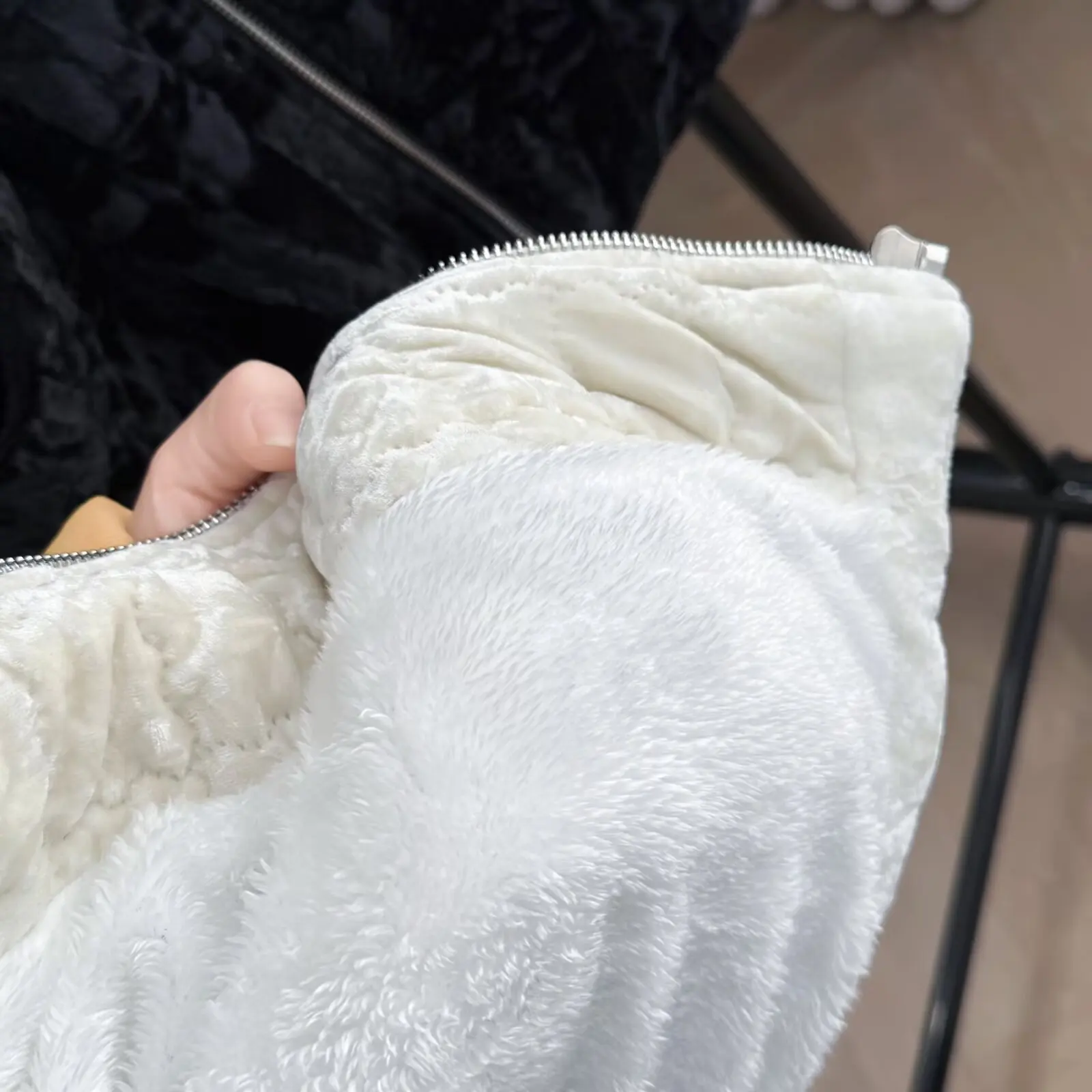 XXXXL موضة حجم كبير المرأة سترات الشتاء Pleuche اللون منعت الصوف الدافئة ياقة معطف عادية وسادة مبطنة 555 #2