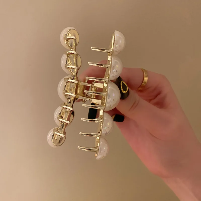 

Жемчужный коготь для волос Русалка Корейский зажим с металлическим сердцем для женщин Элегантный аксессуар для волос на спине