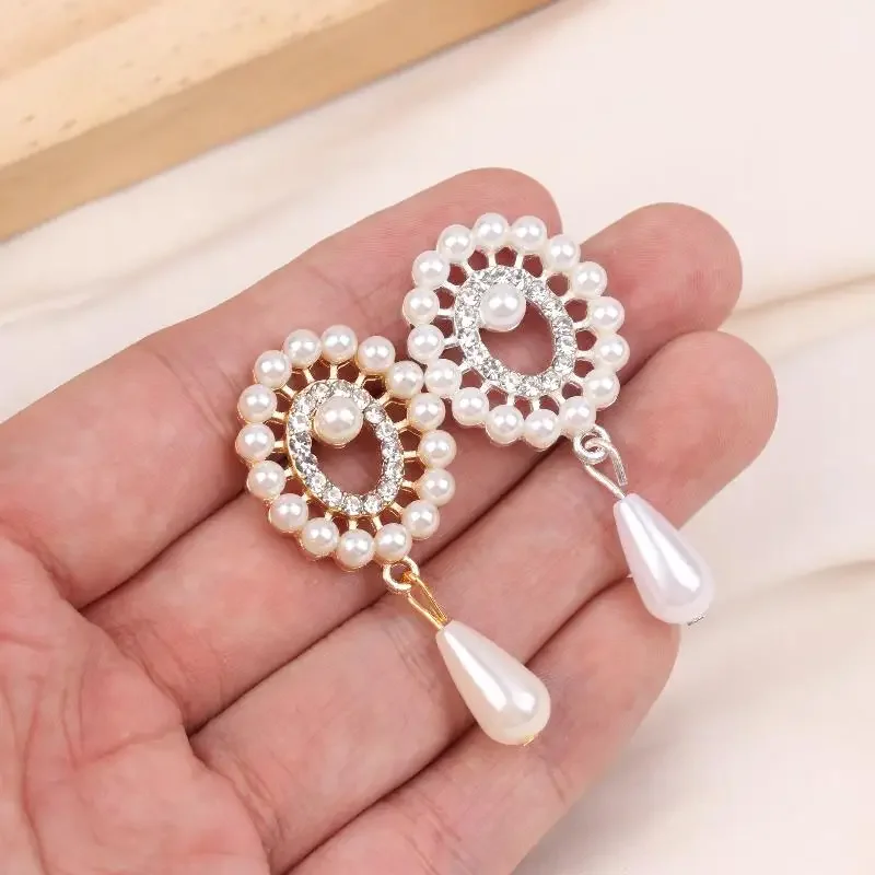 

Новинка, 10 шт./лот, 22*59 мм, сплав цинка, нежная имитация жемчужного сплава, кулон, женская брошь с плоским дном, аксессуары для украшения одежды