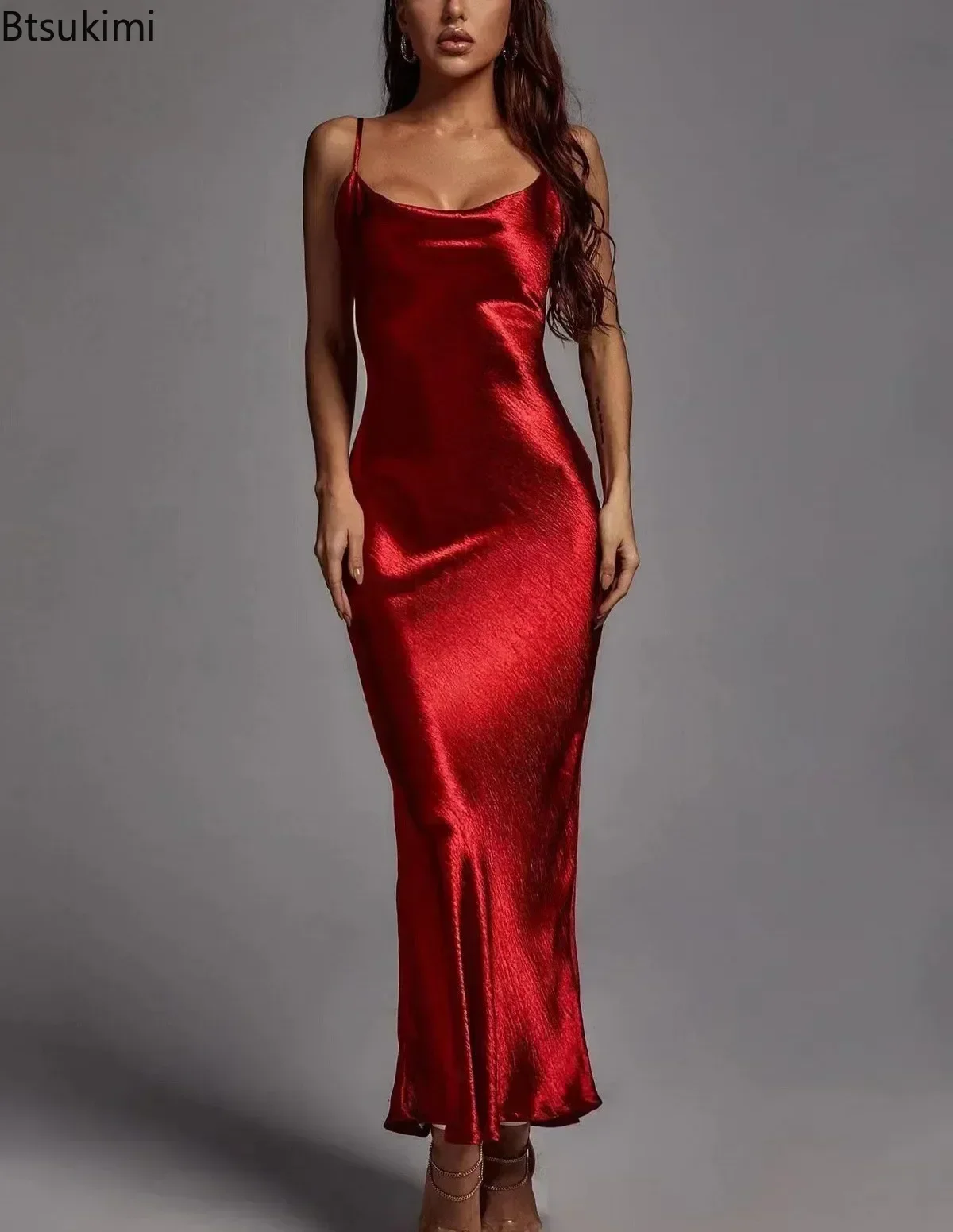 Metaliczna złota sukienka Maxi elegancka satynowa suknia damska z odkrytymi plecami letni pasek Spaghetti bez rękawów klub nocny długa sukienka na imprezę Vestido