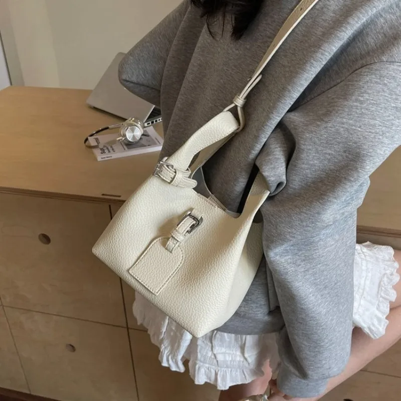 

Элегантные модные сумки для подгузников для женщин, винтажная кожаная сумка через плечо, дизайнерская сумка на плечо, простая вместительная сумка-мессенджер