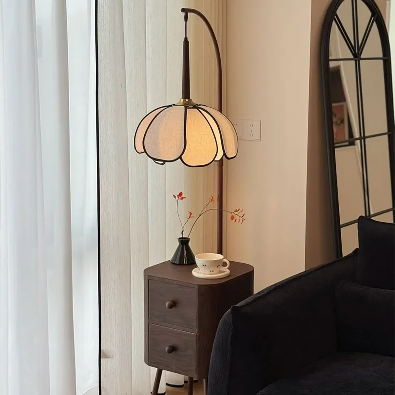 

Floor Lamp for Medieval French Style Bedroom Living Room Coffee Table Bedside Table Atmosphere Decoration Integrated Design