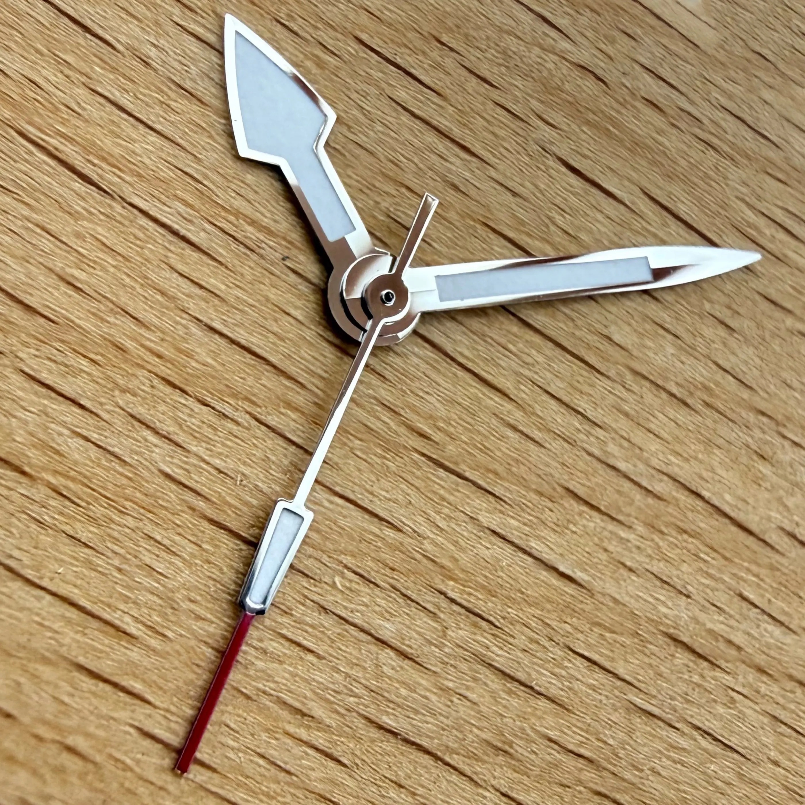 High Quality VH31 Green Luminous Silver Arrow Watch Hands with Red Second Hand Quartz Movement Repair Parts Fit for VH31