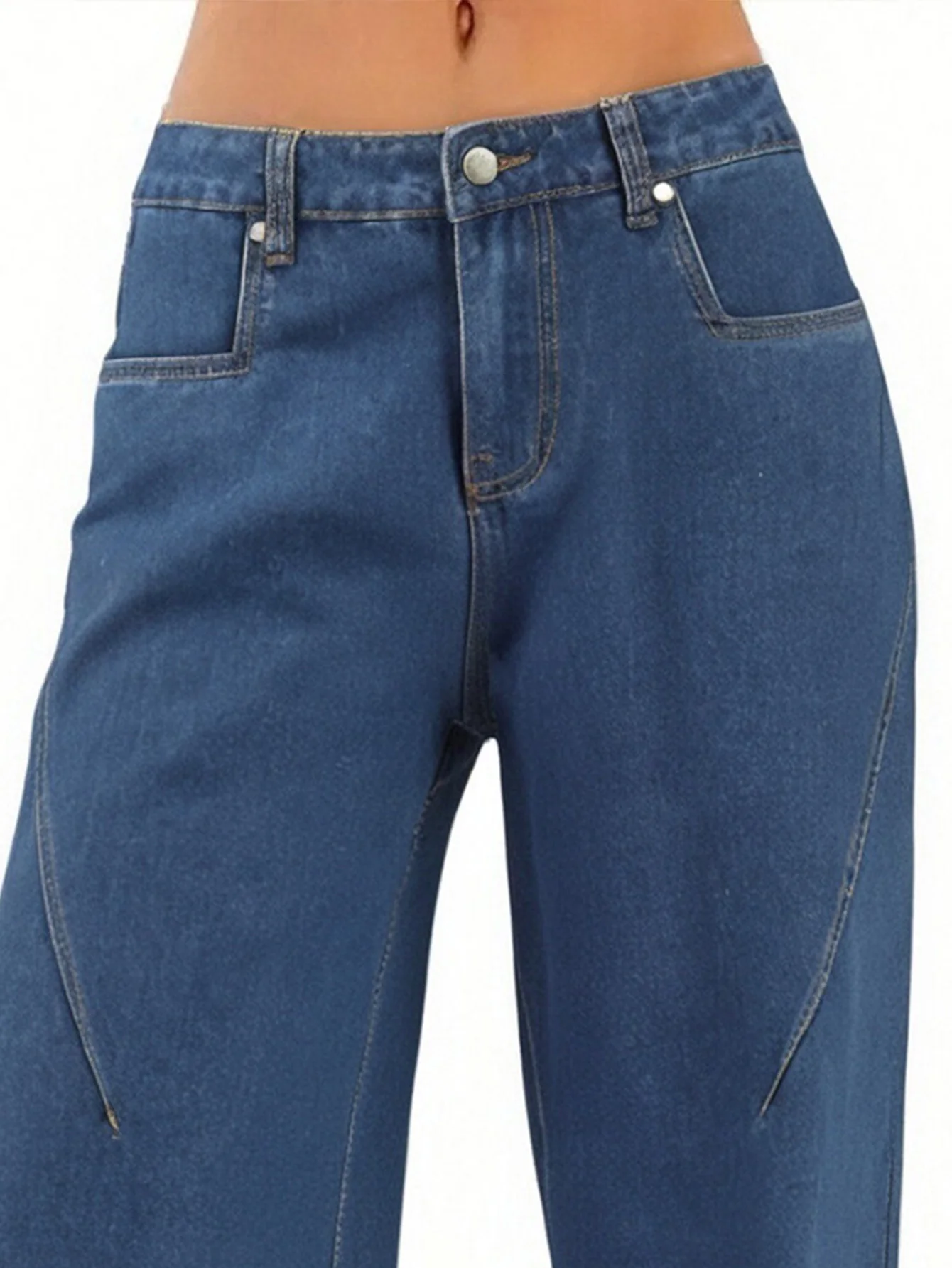 Jean en jean ample bleu foncé à jambes larges pour femme avec détails de couture