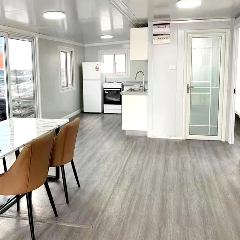 20 Ft/40 Foot Expandable Prefabricated Container House with 3 Bedrooms Tiny Modular Home for Office Villa Made Sandwich Panel