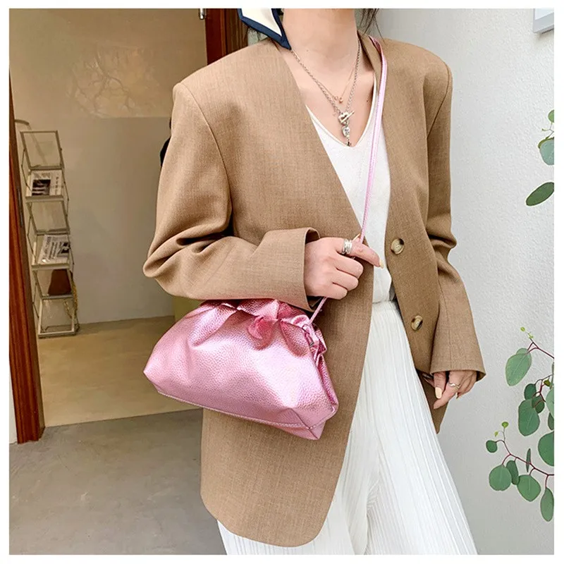 Luxurious Gold Cloud Bag For Women Leather Hobos Retro Cloud Crossbody Bag Small Phone Bag Design Clutch Clip Bag Female Bolsa