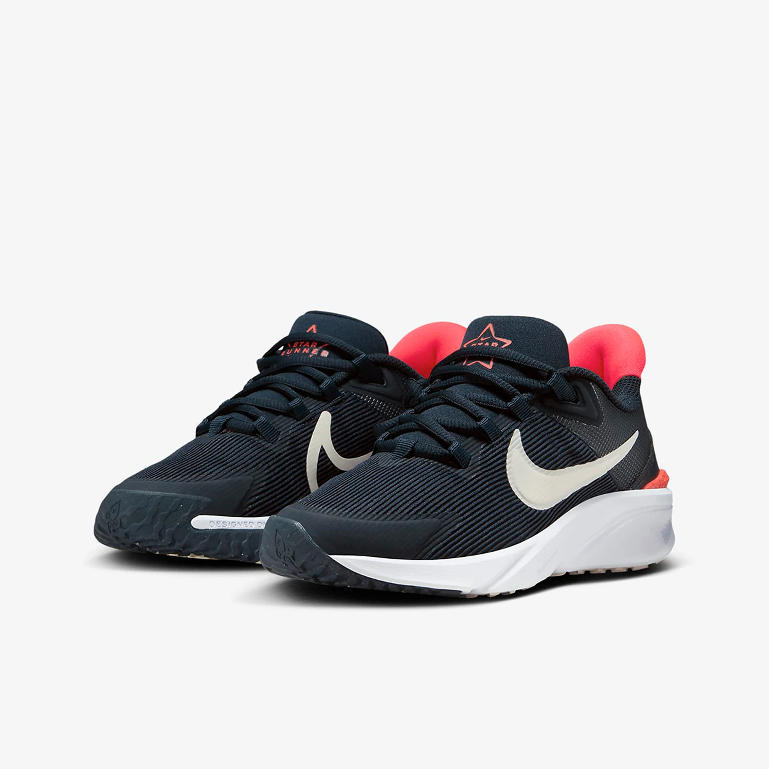 

Оригинальные женские и детские кроссовки Nike STAR RUNNER 4 GS DX7615-401