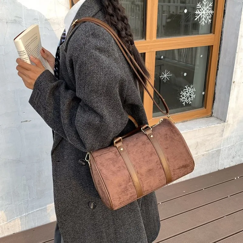 

Женская дизайнерская сумка-тоут из кожи класса люкс, элегантная, вместительная, стильная сумка через плечо, простая сумка-мессенджер.