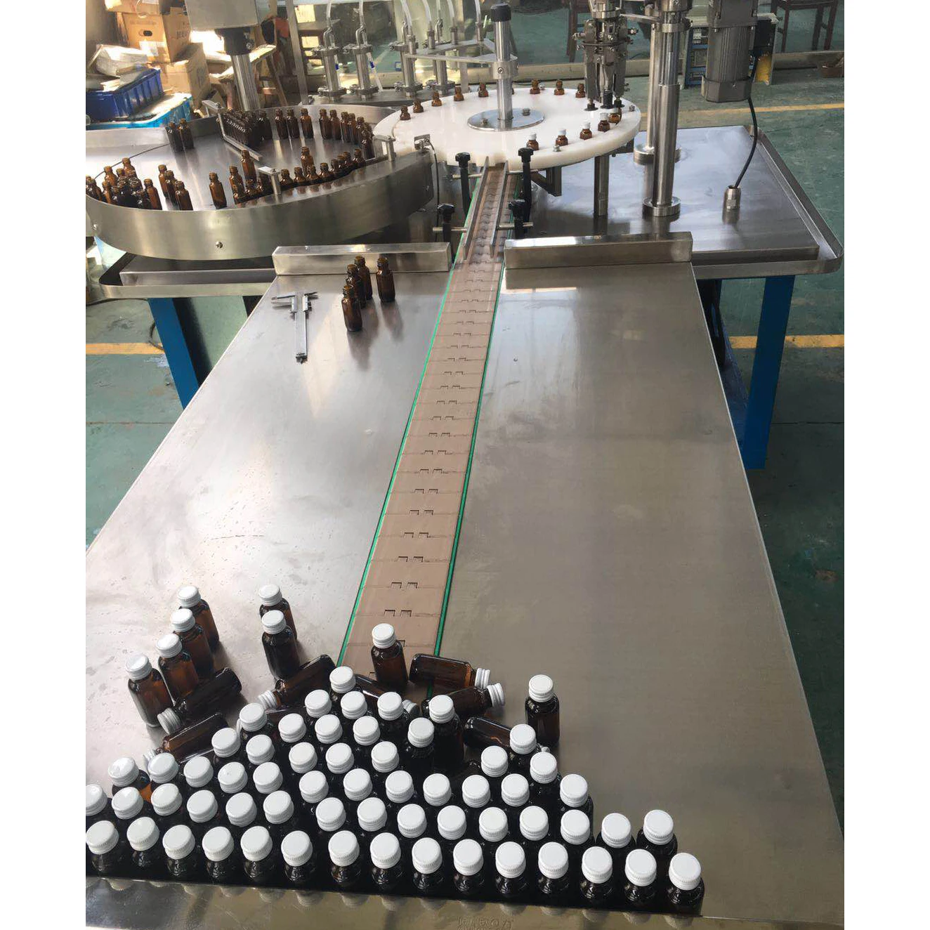 KGF-4 자동 액체 병 충전 및 밀봉 기계 구강용 액체 시럽 라인 화장품 충전 기계