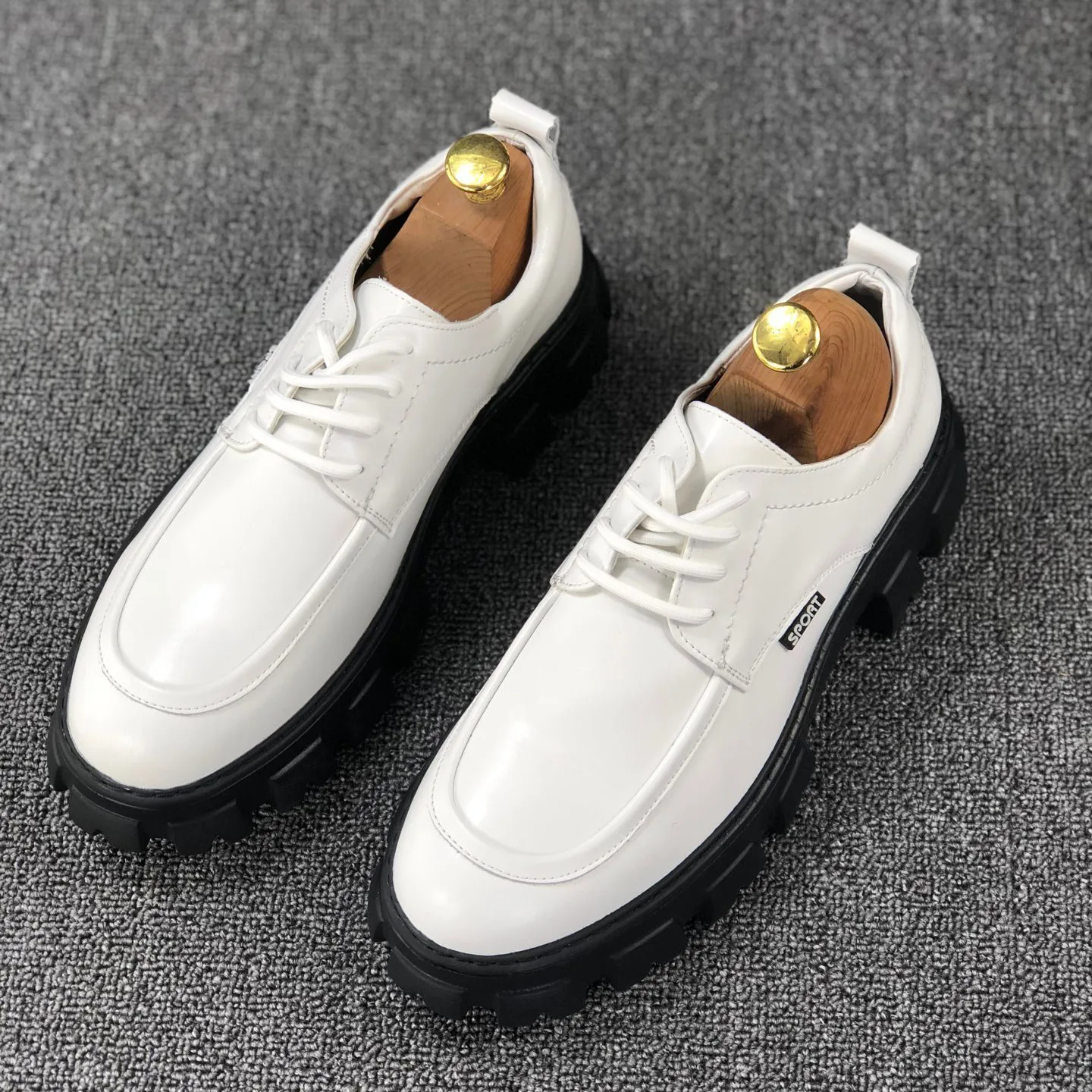 2022 Patent Leather Men Casual Shoes FLATS Loafers Formal Leather Shoes Zapatillas Hombre CB033