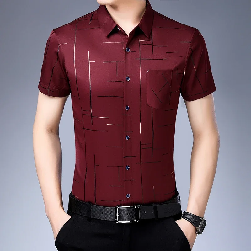 New Men\'s Business Casual Short Sleeved Shirt No Iron and Wrinkle Resistant Top