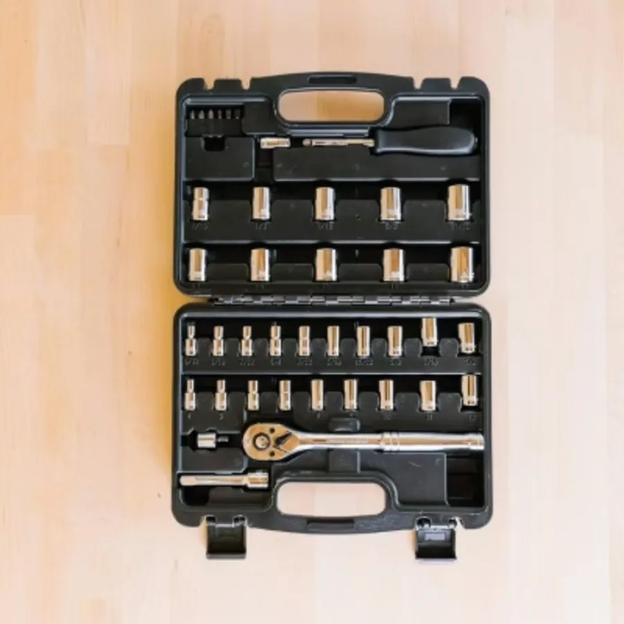 مجموعة مقابس ميكانيكي مكونة من 41 قطعة: مجموعة أدوات يدوية فولاذية غير تعمل بالطاقة مع صينية تخزين وحقيبة حمل للتخزين