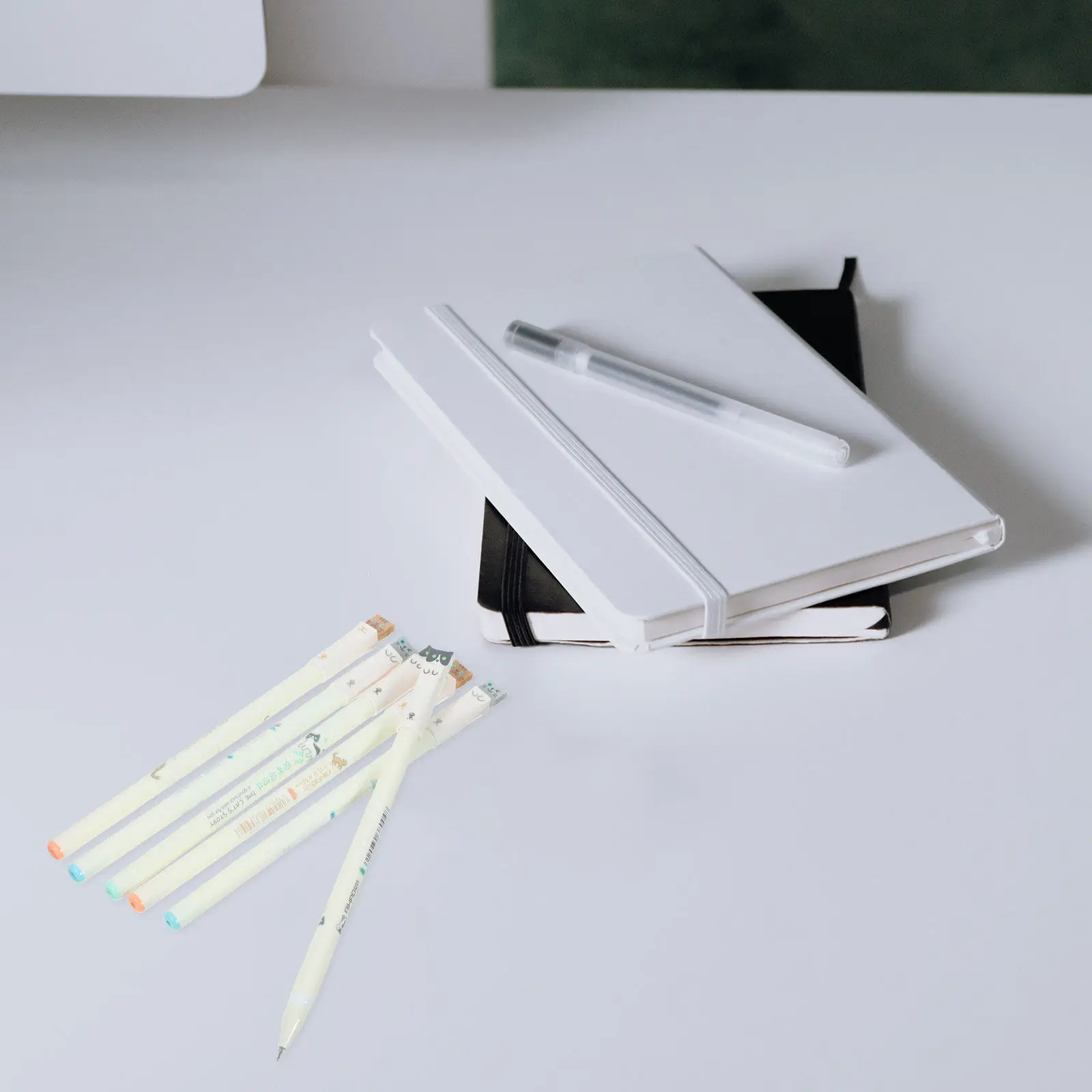 

6Pcs Cat Gel Pens Black Ink Cute Kawaii Stationery for Students Office School Smooth Writing Pens Cute School Supplies