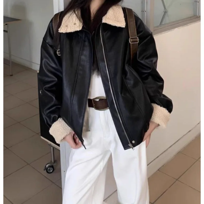 

2025 Winter New Style Loose Alpaca Fur Patched PU Leather Coat and Sweater