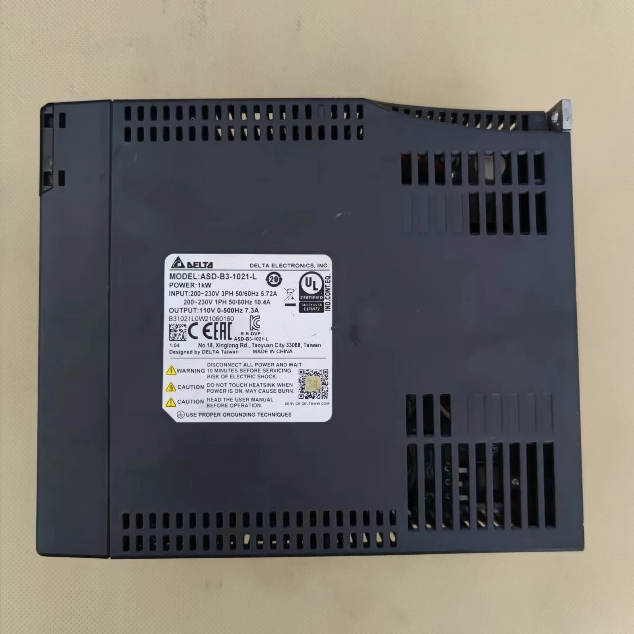 Gebrauchte Demontage B3 Delta 1000W Servoantrieb ASD-B3-1021-L ist auf Lager und das Funktionspaket ist gut.