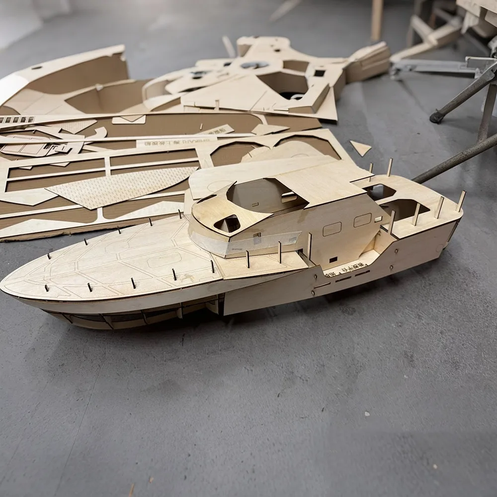 RC Ships 145cm Shikari Remote Control Rescue Boat Wooden Structure RC Schiffe Model Kit Ship Toy
