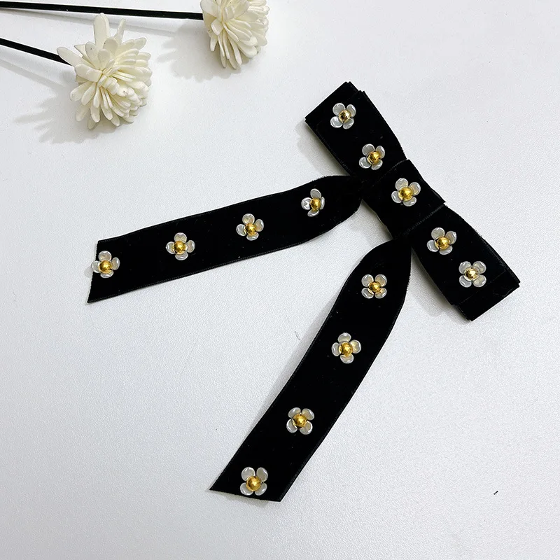 Korean Fashion Fabric Velvet Bow Brooch Crystal Flower Corsage Shirt Collar Pins Luxulry Jewelry Brooches for Women Accessories