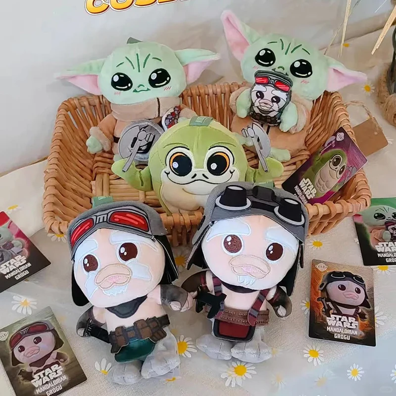Caja Sorpresa de Llaveros de Star Wars: Los Mandalorianos y Grogu, Muñeco Coleccionable, Juguete Misterioso, Regalo de Cumpleaños para Fans