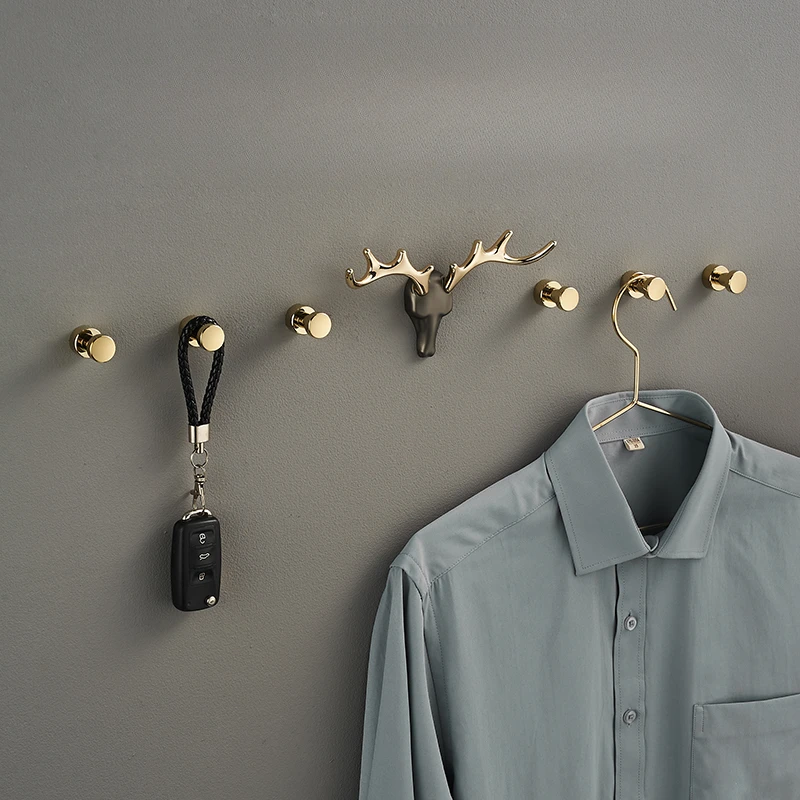 

Brass Wall-Mounted Clothes Hooks - Anti-Rust Heavy-Duty Hangers for Bath Towels Thickened Golden Coat Holders Versatile