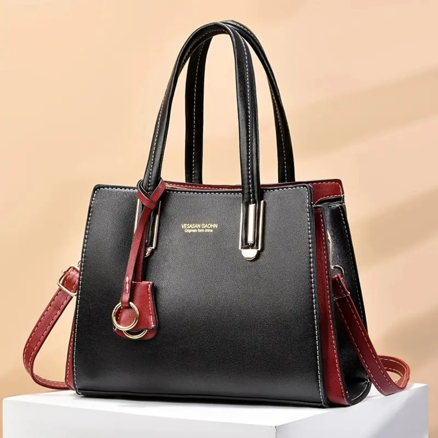 

Elegant Large Waterproof Faux Leather Shoulder Bag with Stylish Charm - Chic and Fashionable Tote Bag with Spacious Capacity for