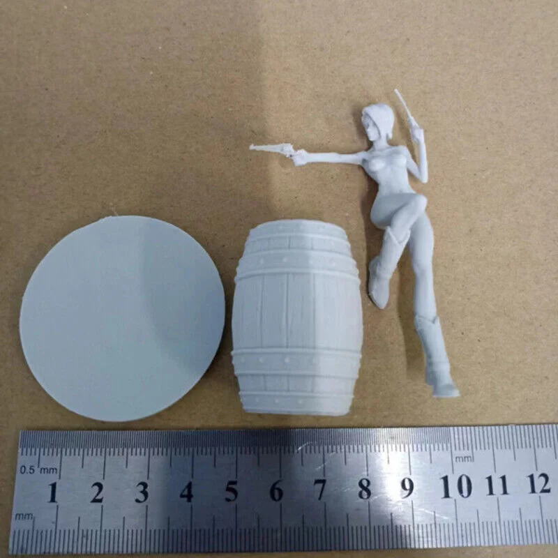 Western Girl Resin Figure Full 1/24 Scale 75mm Model Kit Diy Miniatures GK Unassembled and Unpainted Diorama Toys