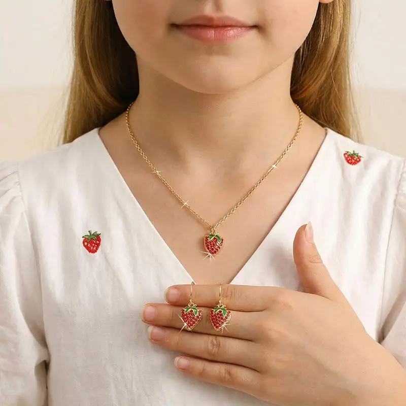 Sparkly Strawberry Jewelry Set 1 Set Alloy Necklace Earrings Rhinestone Inlay for Girls Bridesmaid Small Gift