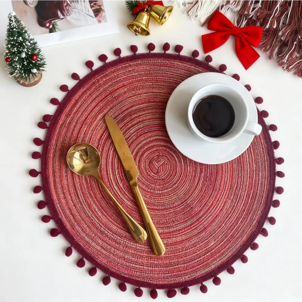 1/6/10 Stück runde geflochtene rote Tischsets mit Bommel, Esstische, gewebt, niedliche Tischsets, Kaffeepads, Weihnachts-Küchenzubehör