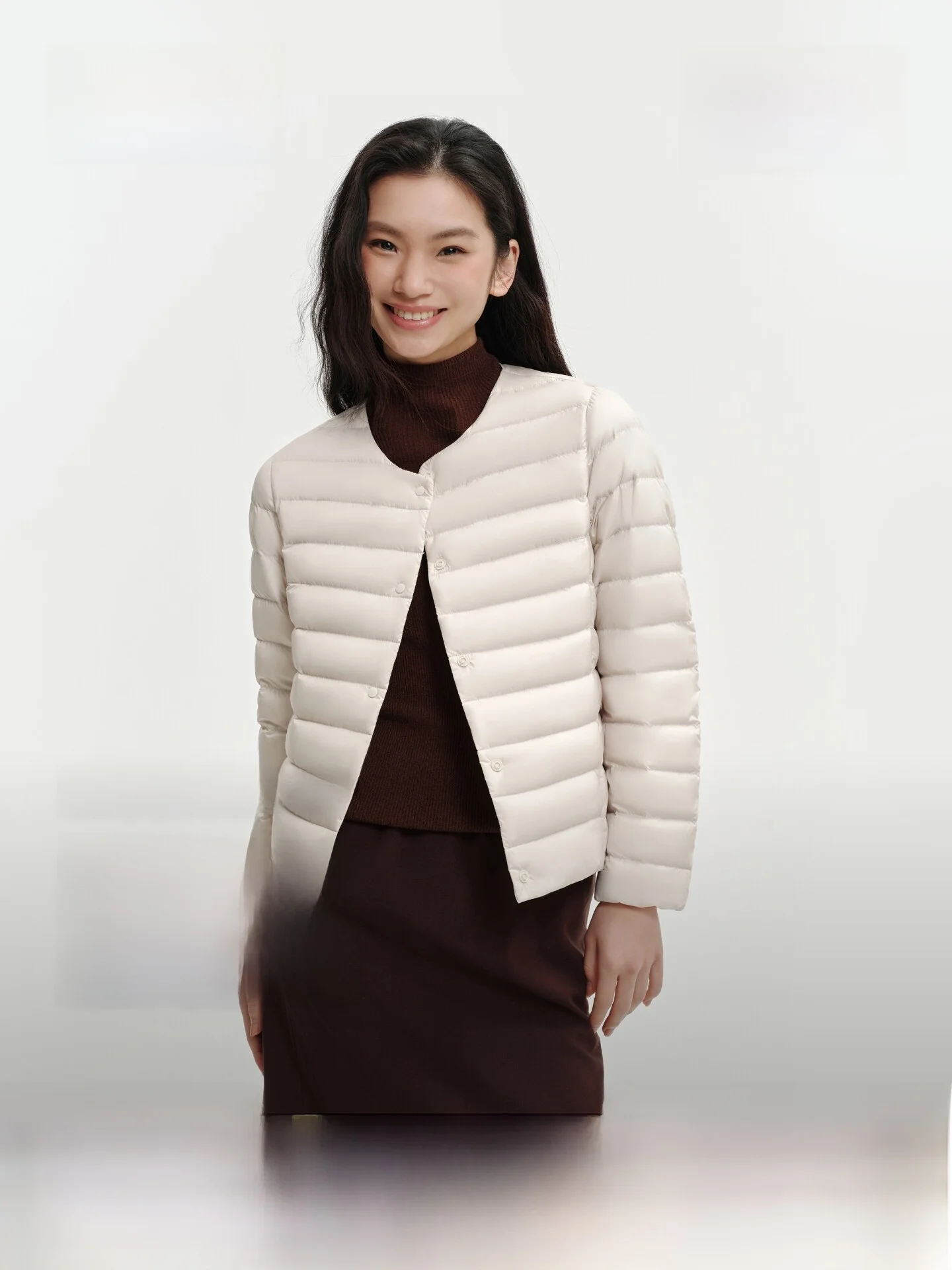 

Bosideng New Light Weight ort down Jaet Women's round Ne Removable Inner Sve 90% down Casual Loose Fit Ci Casual