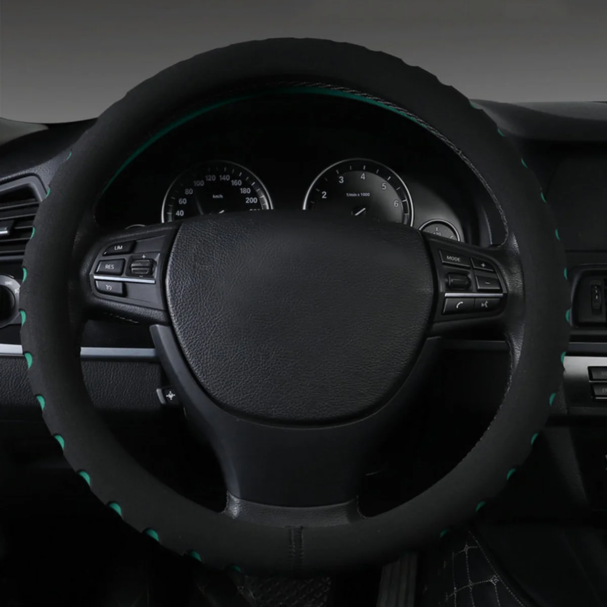 

38Cm Universal Steering Wheel Cover Elastic Anti-Slip Pvc Car Wheel Protector Comfortable Luxury Style Green