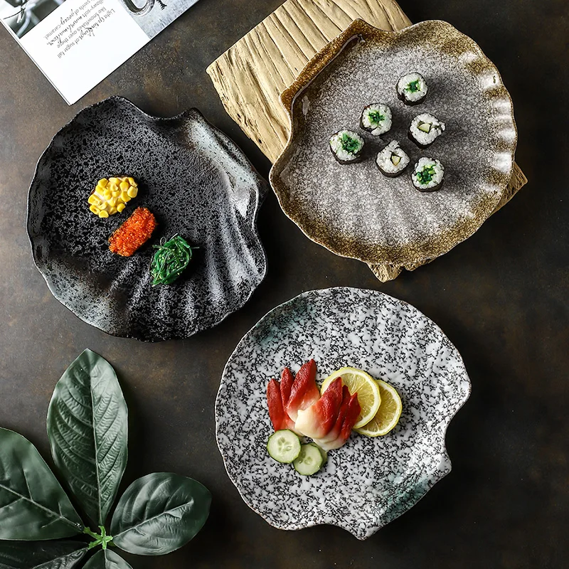 

celebrity restaurant, Japanese-style, commercial dishes, irregular shaped dishes, shells, special tableware, sushi dishes.