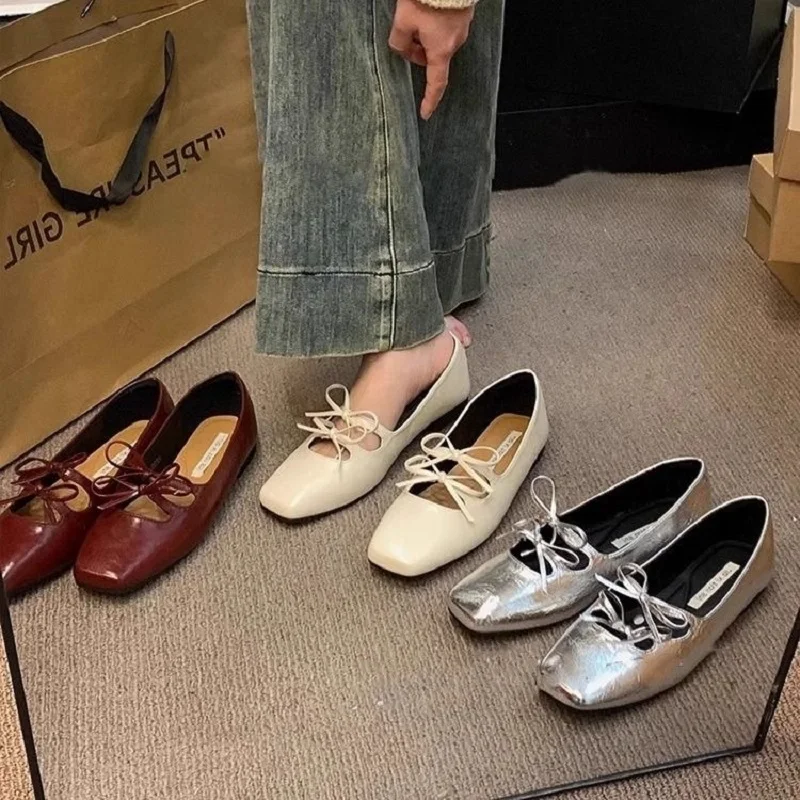 Zapatos planos con lazo cuadrado francés para mujer Primavera/Verano 2025, nuevos zapatos planos de boca poco profunda, zapatos cómodos de suela suave para mujer