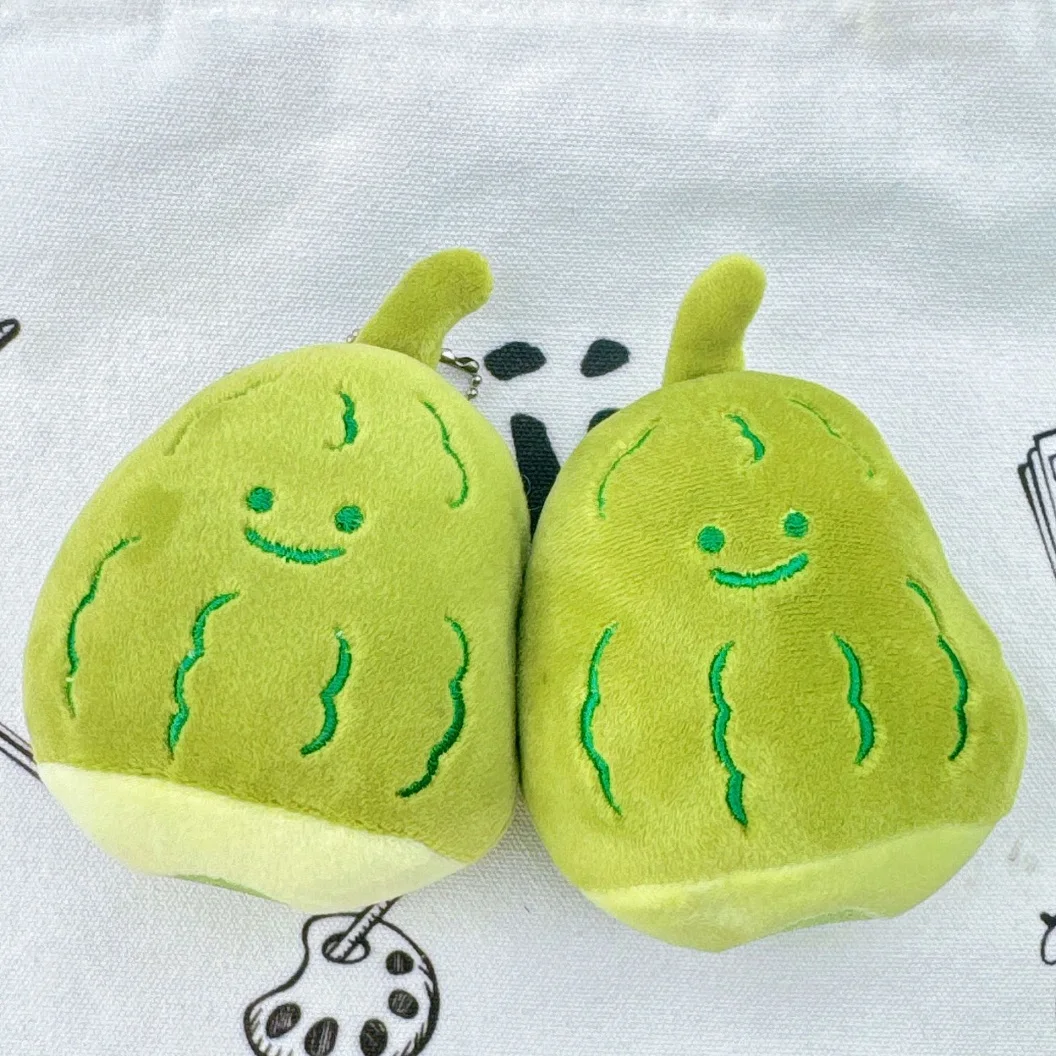 新しいミニ野菜ゴーヤぬいぐるみペンダント卸売、キュートでクリエイティブなゴーヤ人形クレーンゲームおもちゃギフト