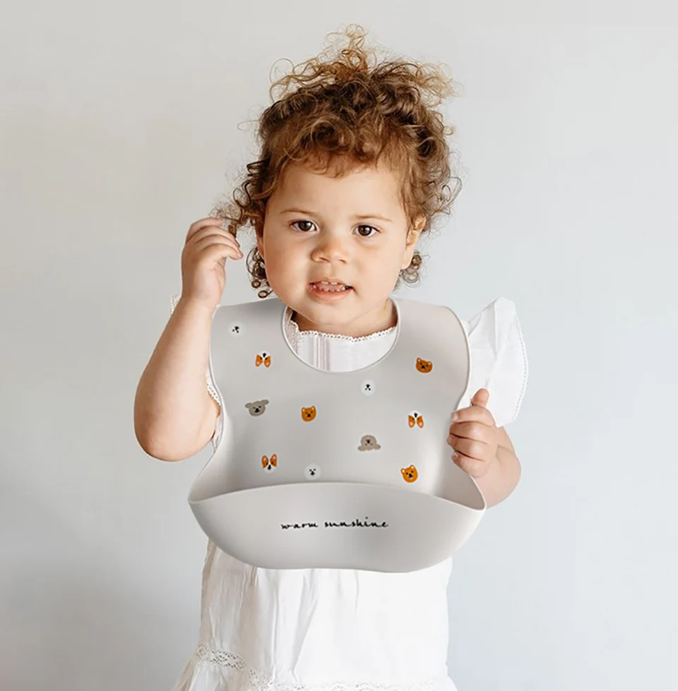 Baby-Lätzchen, wasserdicht, weicher Silikon-Schal, Sommer, süßer Kirschdruck, verstellbare Lätzchen, Spucktücher, Baby-Fütterungsschürzen, Kinder essen – Detail 1