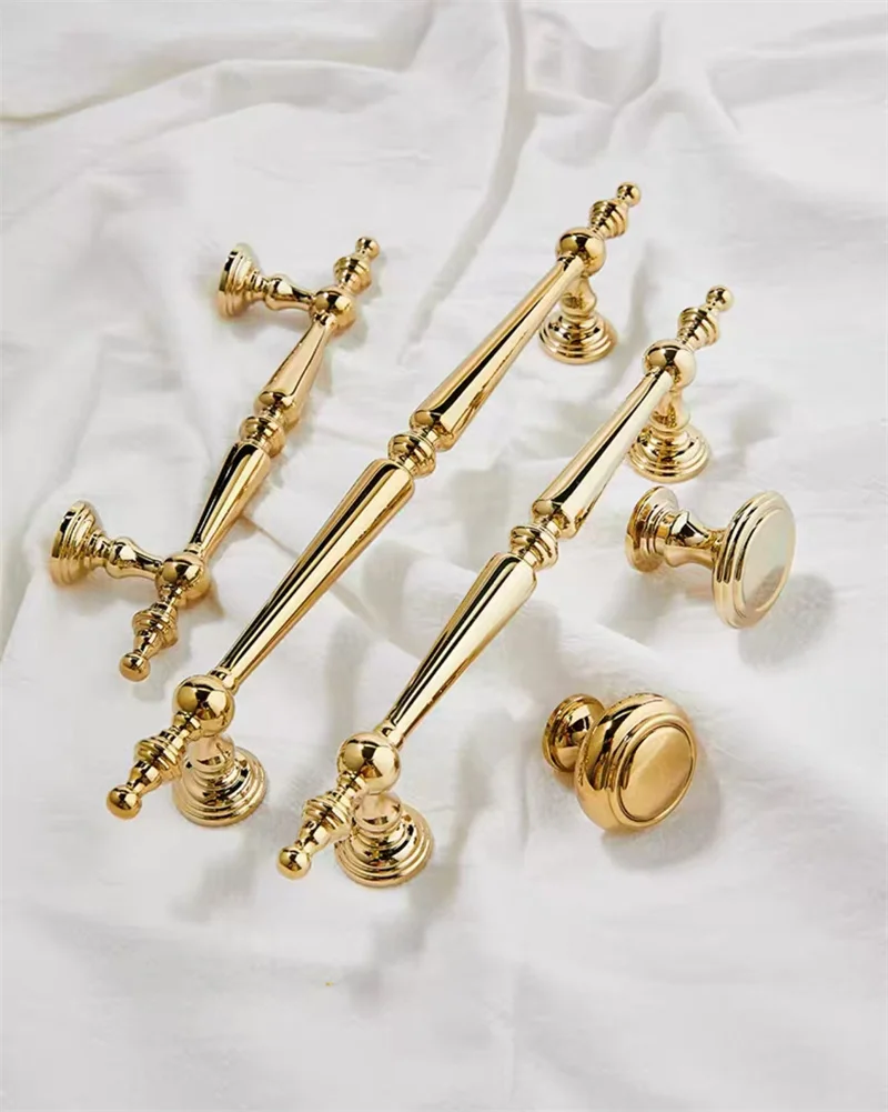 Maniglie per mobili in bronzo dorato francese, pomelli per porte del cassetto, maniglie per cassetti, guardaroba in ottone massiccio PVD, per mobili fai da te