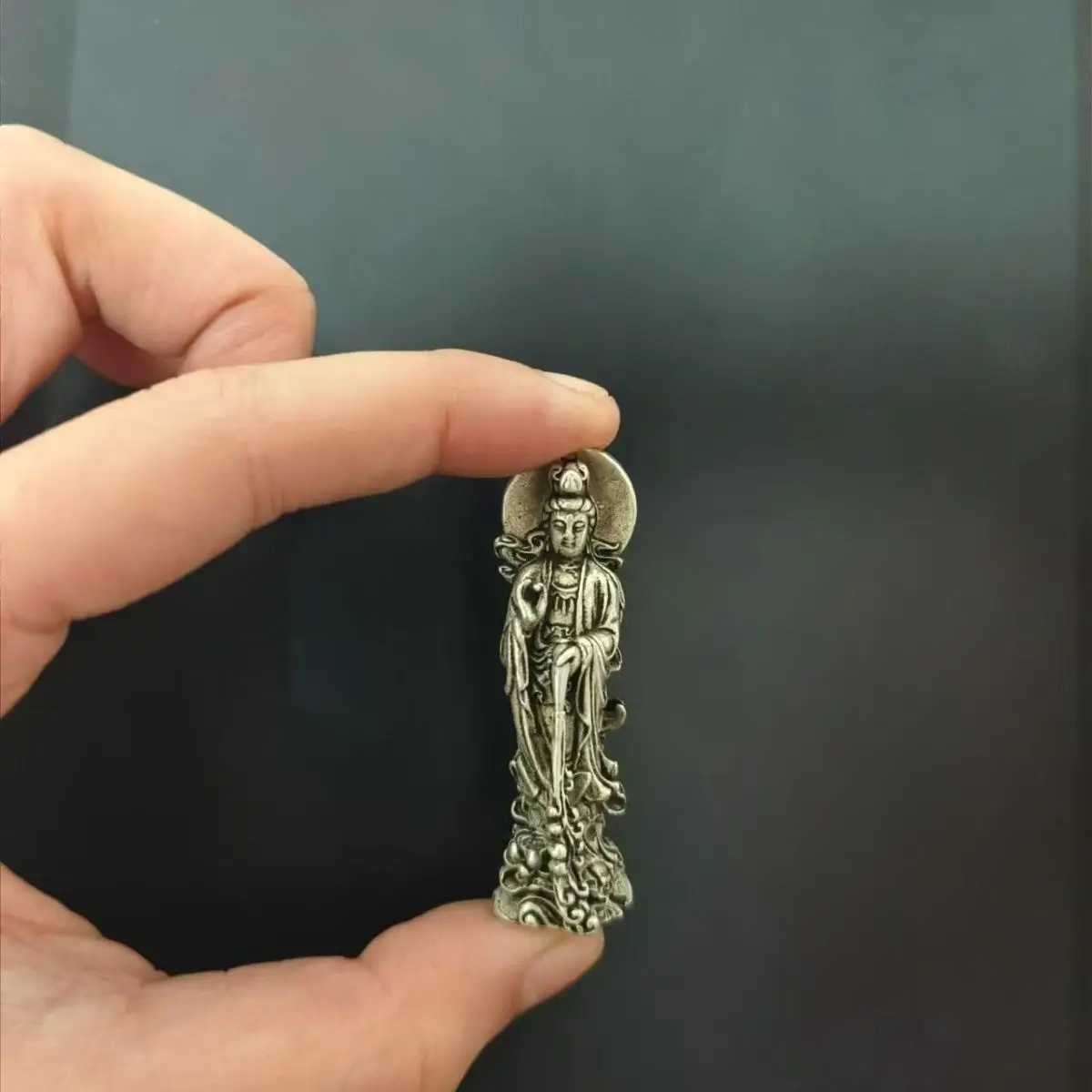 Antique retro copper ******lver Buddha miscellaneous Guanyin statue desktop ornament Guanyin Bodhisattva handicraft pendant coll