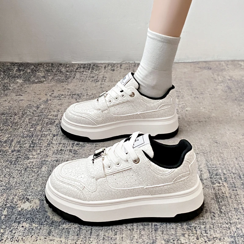 Women's Low Top Platform Skate Shoes Causal Dress Breathable Lightweight Non-Slip Sneakers Comfort Fit Walking Shoes for Lady