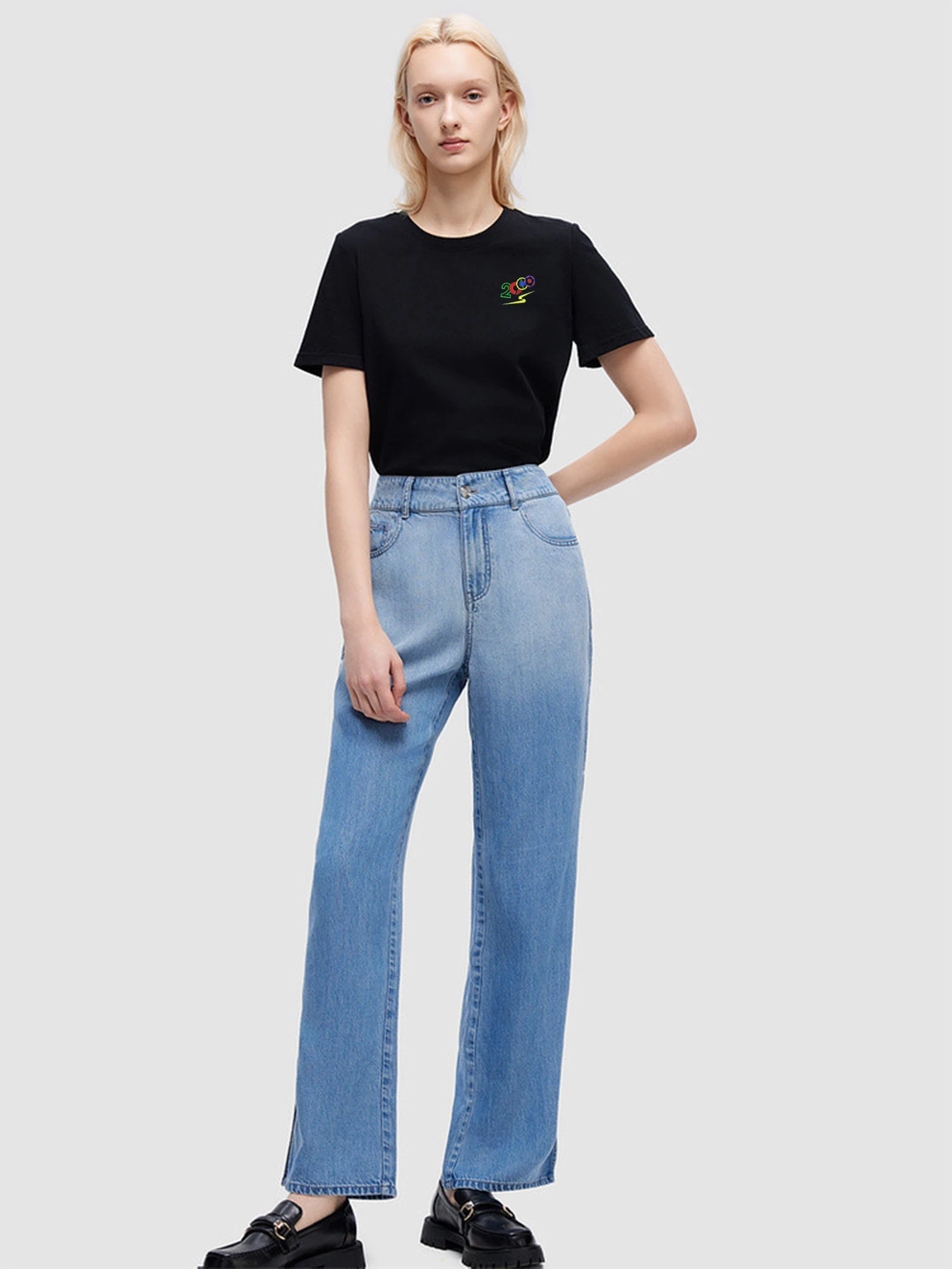 Vintage Men & Women 2000 Embroidered T-Shirt – Soft Cotton T-Shirts with Luxury Embroidery for Street Style