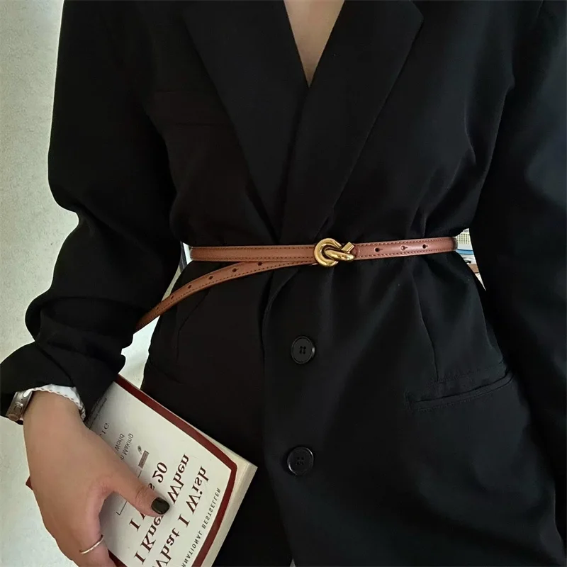 Luxury Desiner Genuine Leather Belt For Women Black Thin Women's Belts Female Knot Buckle small Corset Waistband Jeans Belt