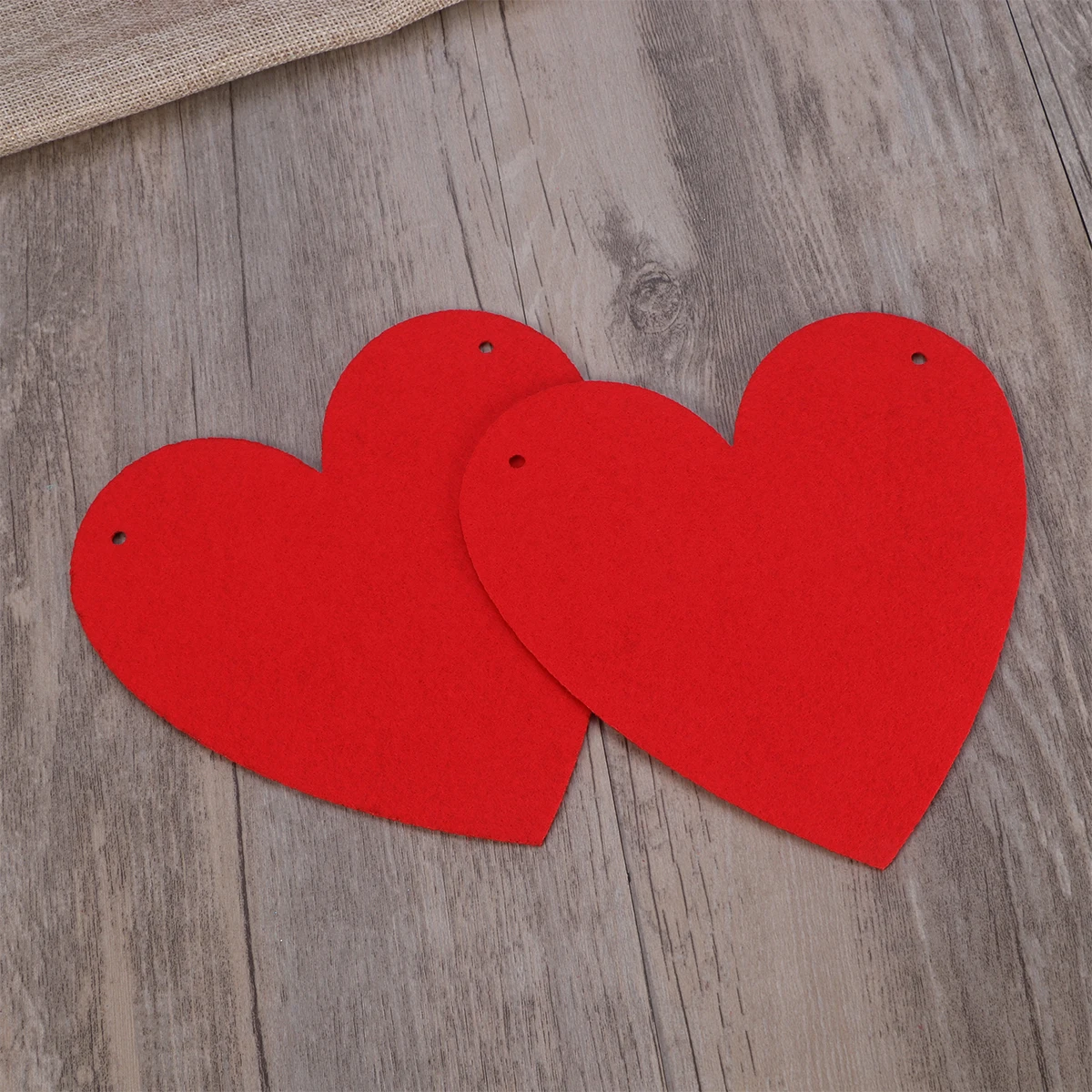 

2.5 Meters Red Love Heart Banner Reusable Non-Woven Bunting for Valentine's Day Wedding Engagement Bridal Shower Celebration