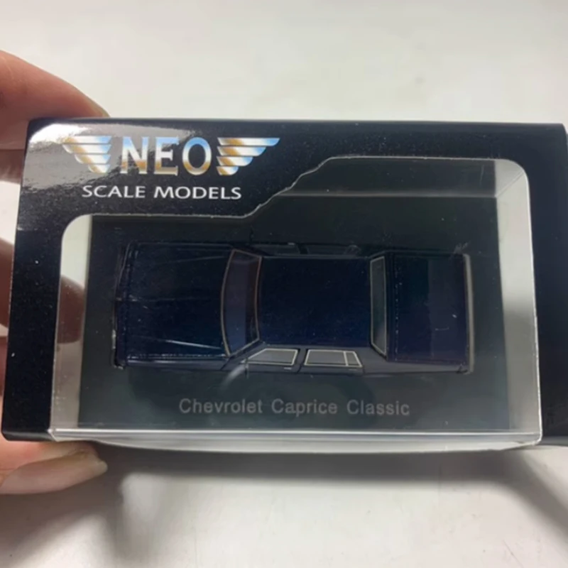 네오 1:87 스케일 카프리스 클래식 레진 시뮬레이션 자동차 모델 정적 수집품 장식용 휴일 장난감 기념품 선물