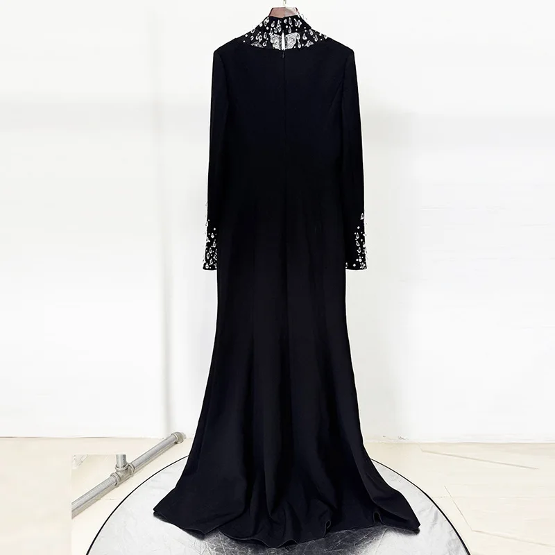 Nouvelle mode col rond maille manches longues incrusté de strass industrie lourde clou perle cloutée diamant longue robe de soirée