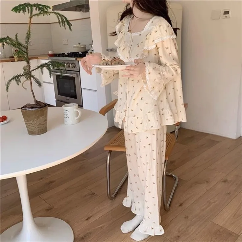 Latest Princess Style Pajama Ladies Autumn Winter Pyjamas Lace Long Sleeve Lace Nightdress Square Collar Floral Home Wear Set