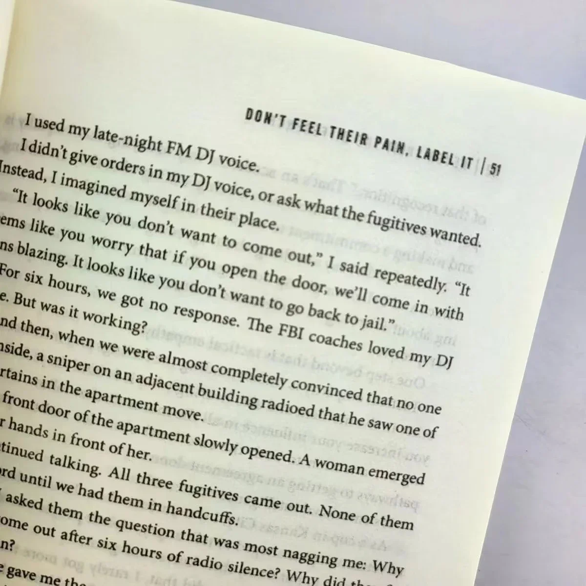 Never Split The Difference By Chris Voss FBI Hostage Negotiator Guide Interpersonal Communication Self‑Improvement Book